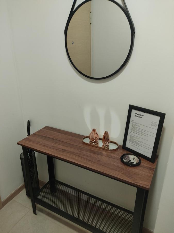 פודגוריצה Aura City Apartment מראה חיצוני תמונה